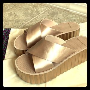 Tory Burch Rose Gold Scalloped Platform Sandals
